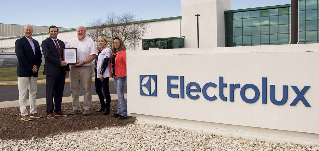 Lenoir County Board of Commissioners and EDR Recognize Electrolux’s 35th Anniversary